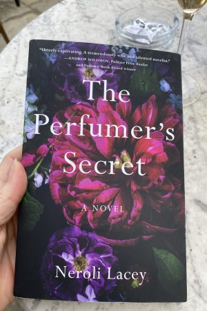 The Perfumer's Secret: A Novel