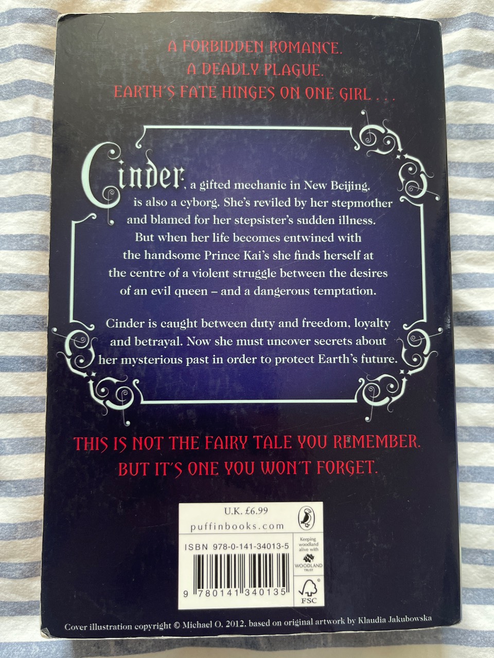 The Lunar Chronicles: Cinder - Image 2